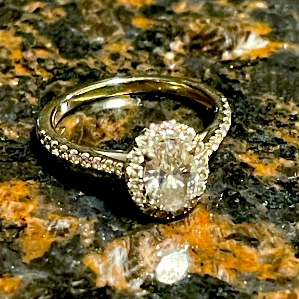 Robbin’s Brothers engagement ring white gold .7 ct 14kw